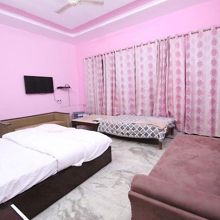 The Karnal Resort Buitenkant foto