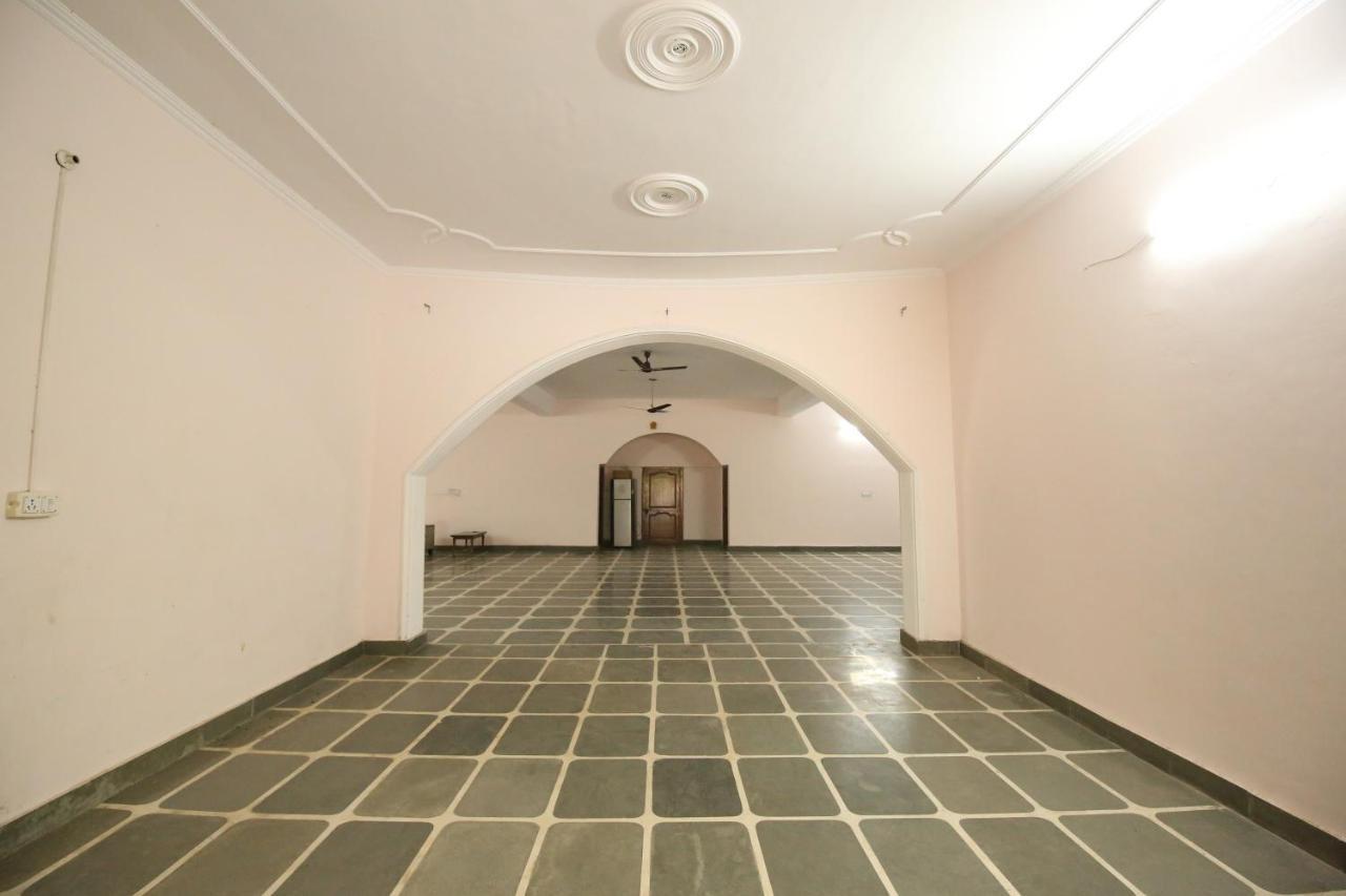 The Karnal Resort Buitenkant foto