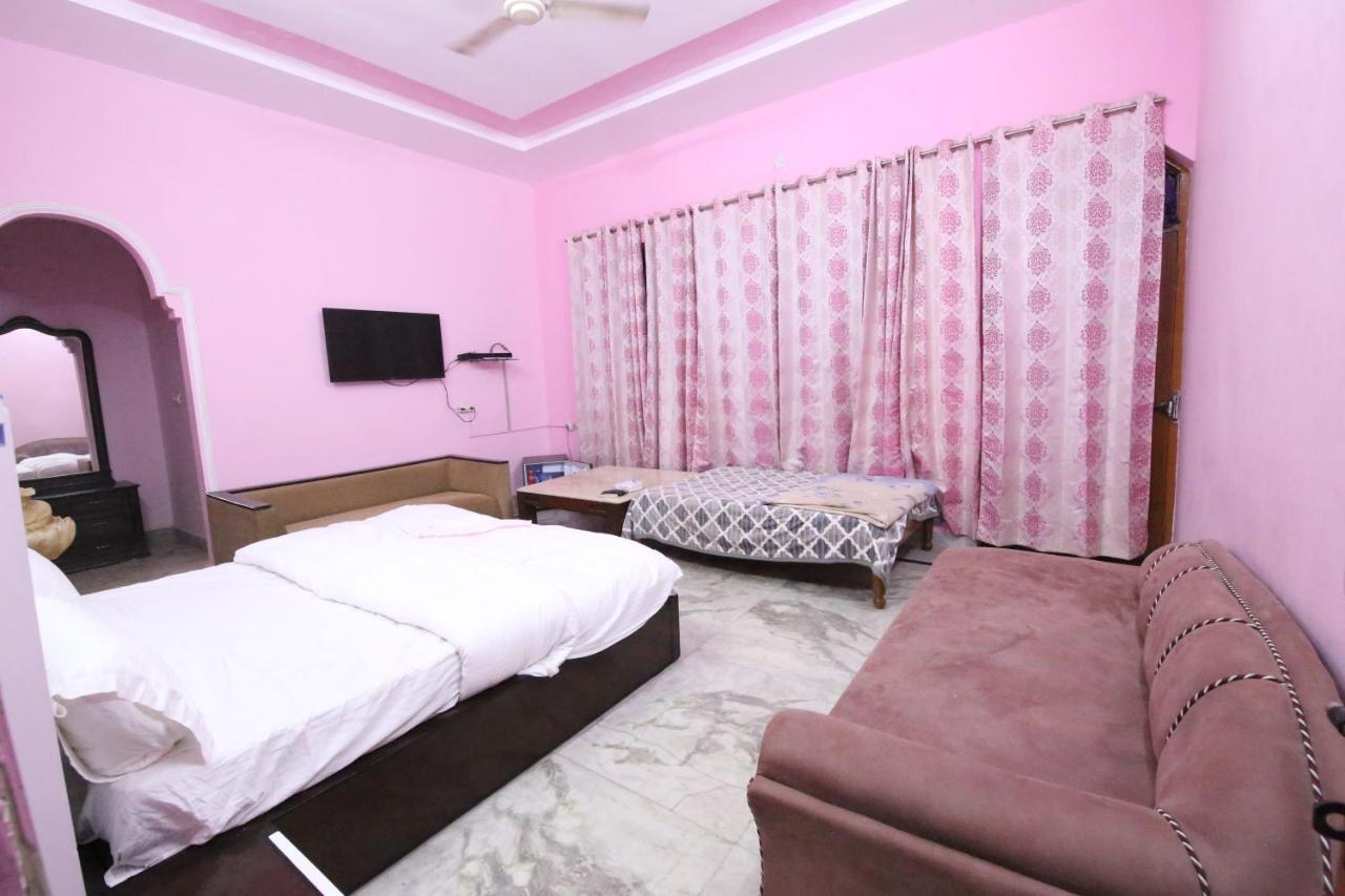 The Karnal Resort Buitenkant foto